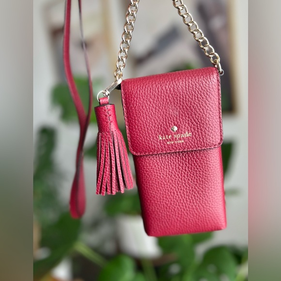 kate spade Handbags - Kate Spade North/South Crossbody Pebbled Leather Crossbody Phone Case